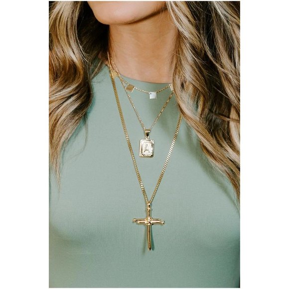 BRACHA "P" Initial Pendant Necklace in Gold - P -  NEW - Picture 2 of 5